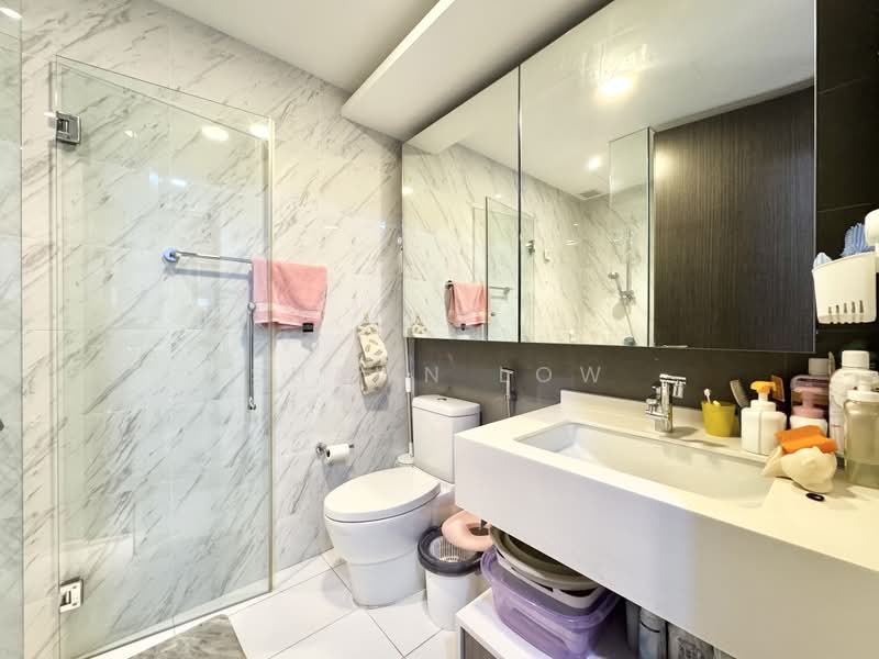 Jewel @ Buangkok, 87 Compassvale Bow, 2 Bedrooms, 732 sqft, Condominium For Sale, by Shawn Low, 500193713 - Common Bathroom - PropertyGuru.com.sg