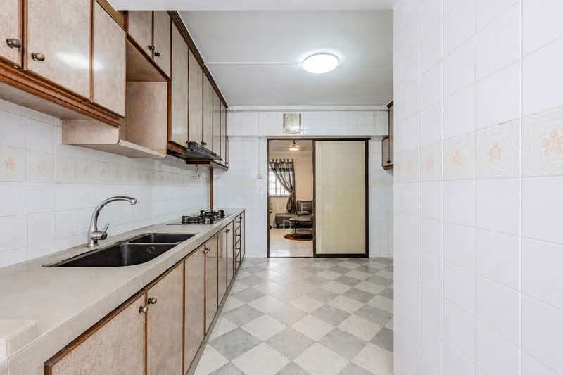 288C Bukit Batok Street 25, 288C Bukit Batok Street 25, 3 Bedrooms, 990 sqft, HDB Flat For Sale, by KOH YONG JIAN, 500193716 - Kitchen - PropertyGuru.com.sg