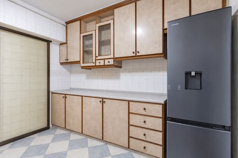288C Bukit Batok Street 25, 288C Bukit Batok Street 25, 3 Bedrooms, 990 sqft, HDB Flat For Sale, by KOH YONG JIAN, 500193716 - Kitchen - PropertyGuru.com.sg
