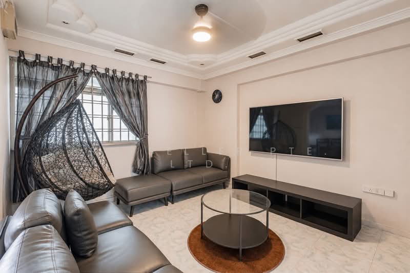 288C Bukit Batok Street 25, 288C Bukit Batok Street 25, 3 Bedrooms, 990 sqft, HDB Flat For Sale, by KOH YONG JIAN, 500193716 - Living Room - PropertyGuru.com.sg