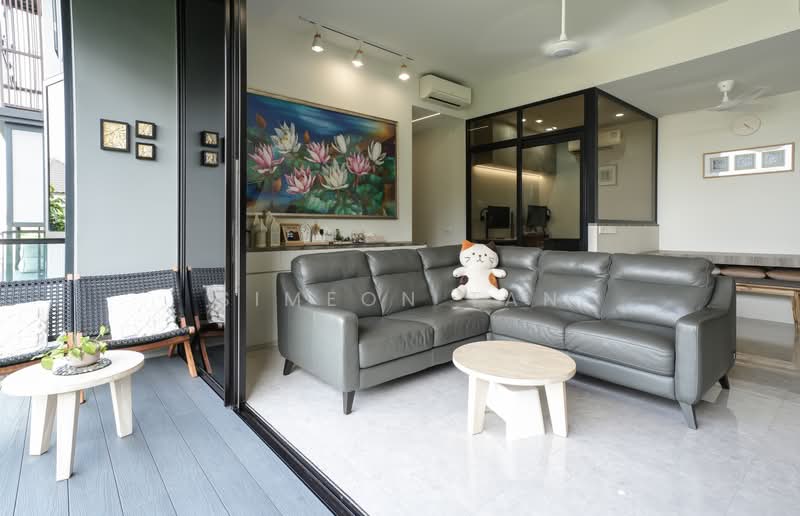 Parc Komo, 959 Upper Changi Road North, 4 Bedrooms, 1,410 sqft, Condominium For Sale, by Simeon Tan, 500193735 - Living Room - PropertyGuru.com.sg