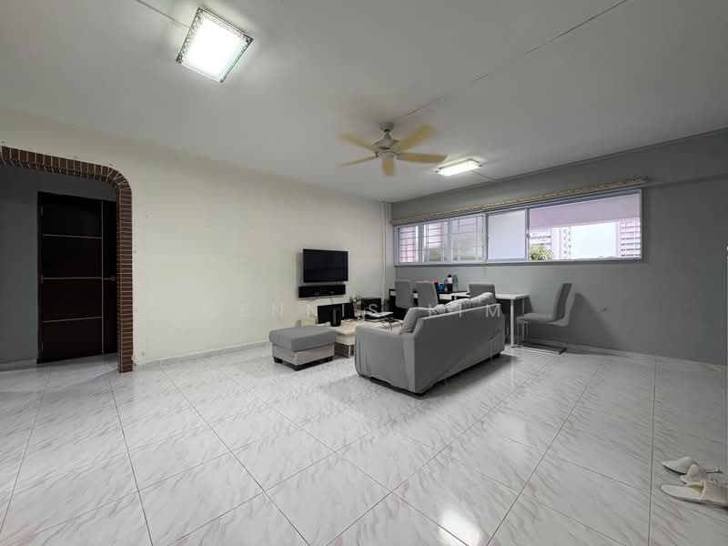 17 Joo Seng Road, 17 Joo Seng Road, 3 Bedrooms, 1,109 sqft, HDB Flat For Sale, by Dennis Lim, 500193736 - Living Room - PropertyGuru.com.sg