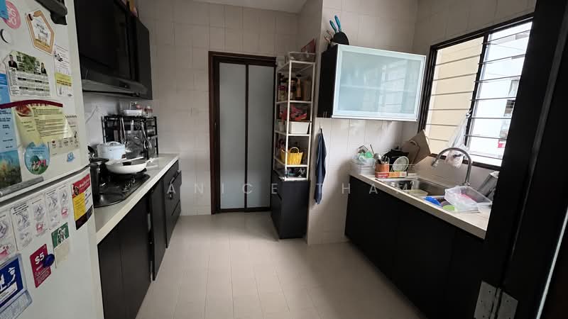 Cashew Heights, 91 Cashew Road, 3 Bedrooms, 1,227 sqft, Condominium For Rent, by Janice Tham, 500193755 - Kitchen - PropertyGuru.com.sg