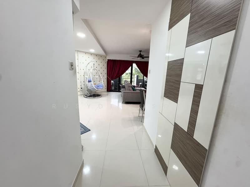229 Compassvale Walk, 229 Compassvale Walk, 4 Bedrooms, 1,323 sqft, HDB Flat For Sale, by Rusydi Yusoff, 500193758 - Living Room - PropertyGuru.com.sg