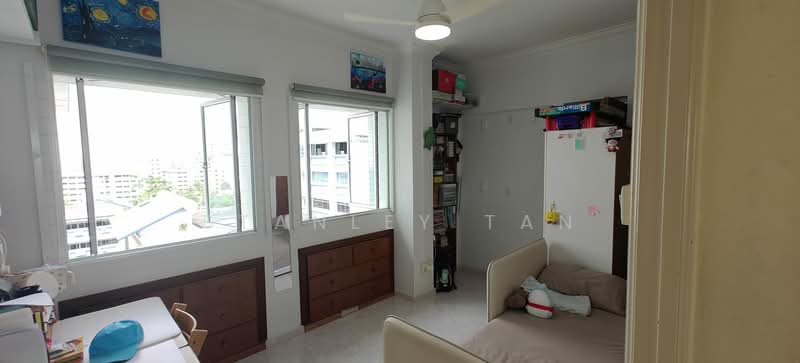 718 Pasir Ris Street 72, 718 Pasir Ris Street 72, 3 Bedrooms, 1,216 sqft, HDB Flat For Sale, by Stanley Tan, 500193761 - Bedroom - PropertyGuru.com.sg