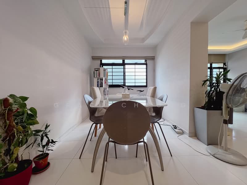 58 Strathmore Avenue, 58 Strathmore Avenue, 3 Bedrooms, 1,184 sqft, HDB Flat For Sale, by Grace Cheong, 500193768 - Dining Room - PropertyGuru.com.sg