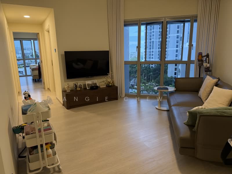 The Bayshore, 22 Bayshore Road, 2 Bedrooms, 926 sqft, Condominium For Sale, by Angie Chew, 500193774 - Living Room - PropertyGuru.com.sg