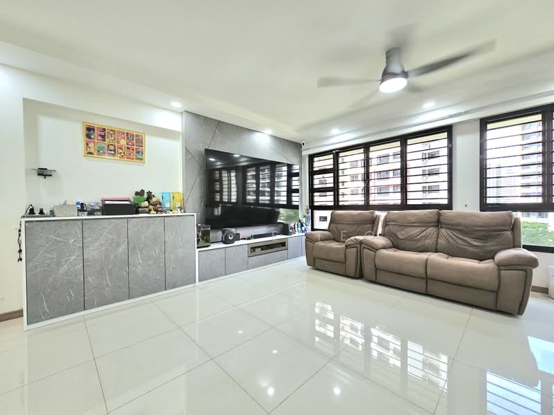 463A Bukit Batok Street 41, 463A Bukit Batok Street 41, 3 Bedrooms, 1,216 sqft, HDB Flat For Sale, by Wayne Teo, 500193778 - Living Room - PropertyGuru.com.sg