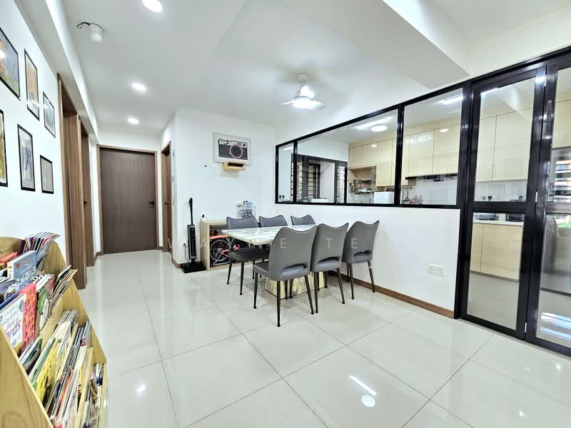 463A Bukit Batok Street 41, 463A Bukit Batok Street 41, 3 Bedrooms, 1,216 sqft, HDB Flat For Sale, by Wayne Teo, 500193778 - Dining Room - PropertyGuru.com.sg