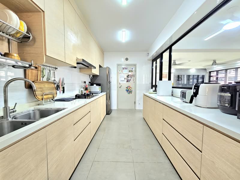 463A Bukit Batok Street 41, 463A Bukit Batok Street 41, 3 Bedrooms, 1,216 sqft, HDB Flat For Sale, by Wayne Teo, 500193778 - Kitchen - PropertyGuru.com.sg