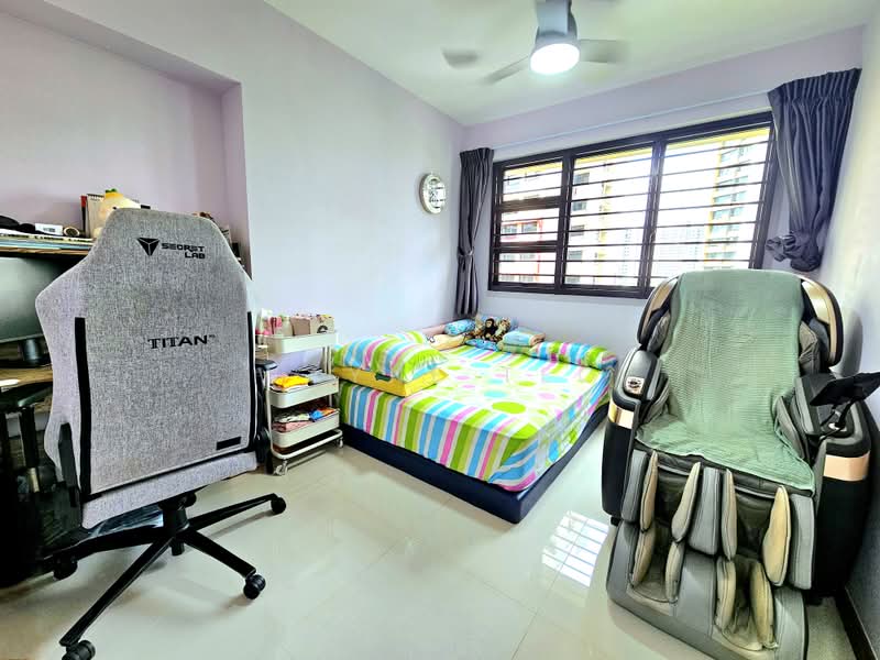 463A Bukit Batok Street 41, 463A Bukit Batok Street 41, 3 Bedrooms, 1,216 sqft, HDB Flat For Sale, by Wayne Teo, 500193778 - Bedroom - PropertyGuru.com.sg