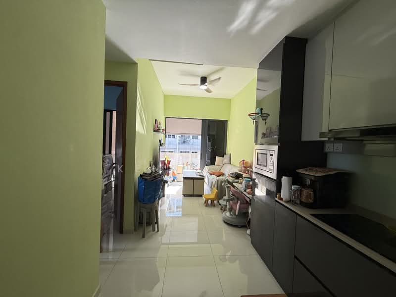 8 Farrer Suites, 8 Sing Joo Walk, 3 Bedrooms, 969 sqft, Apartment For Rent, by Kenny Yeo, 500193782 - Living Room - PropertyGuru.com.sg