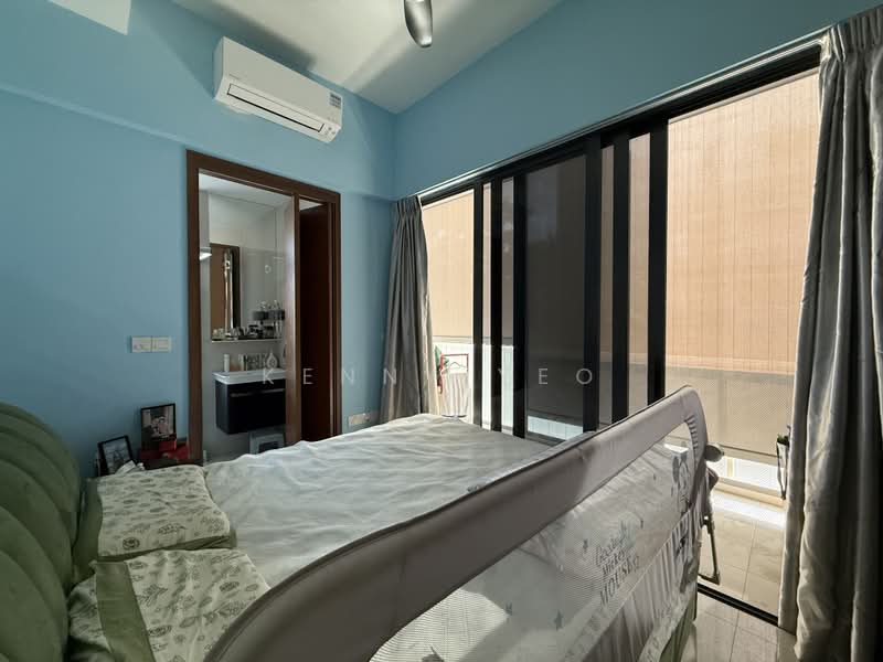 8 Farrer Suites, 8 Sing Joo Walk, 3 Bedrooms, 969 sqft, Apartment For Rent, by Kenny Yeo, 500193782 - Bedroom - PropertyGuru.com.sg