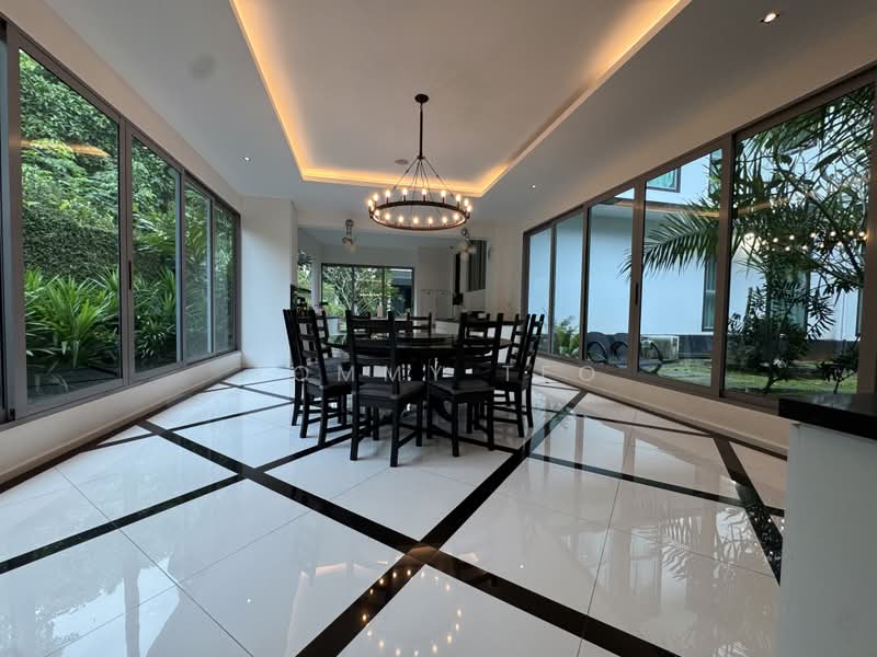 Colonial Style GCB with full tranquility in King Albert Park for sale, King Albert Park, 8 Bedrooms, 11,000 sqft, Good Class Bungalow For Sale, by Tommy Teo, 500193789 - Dining Room - PropertyGuru.com.sg