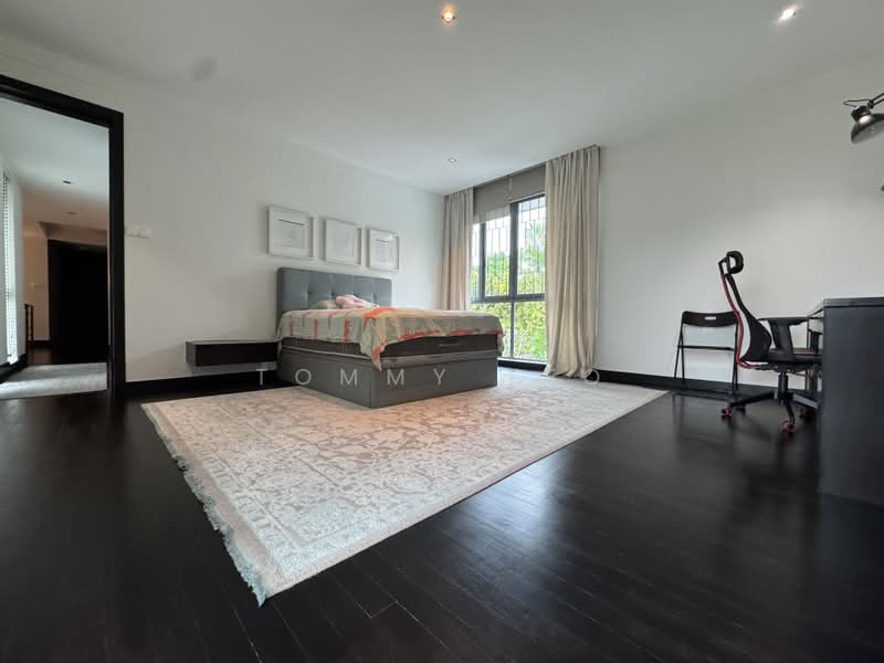 Colonial Style GCB with full tranquility in King Albert Park for sale, King Albert Park, 8 Bedrooms, 11,000 sqft, Good Class Bungalow For Sale, by Tommy Teo, 500193789 - Bedroom - PropertyGuru.com.sg