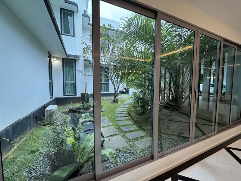 Colonial Style GCB with full tranquility in King Albert Park for sale, King Albert Park, 8 Bedrooms, 11,000 sqft, Good Class Bungalow For Sale, by Tommy Teo, 500193789 - Exterior - PropertyGuru.com.sg