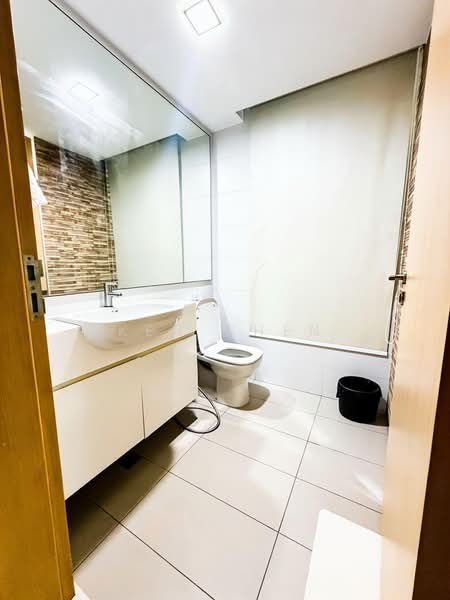 Ripple Bay, 4 Pasir Ris Link, 3 Bedrooms, 1,076 sqft, Condominium For Sale, by Ken Chen, 500193790 - Bathroom - PropertyGuru.com.sg