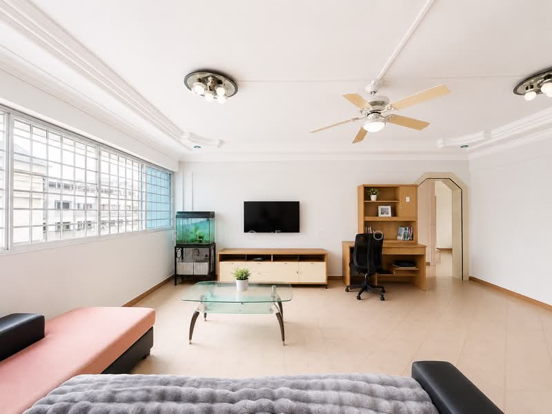 406 Jurong West Street 42, 406 Jurong West Street 42, 3 Bedrooms, 1,141 sqft, HDB Flat For Sale, by Terence Choo, 500193794 - Living Room - PropertyGuru.com.sg