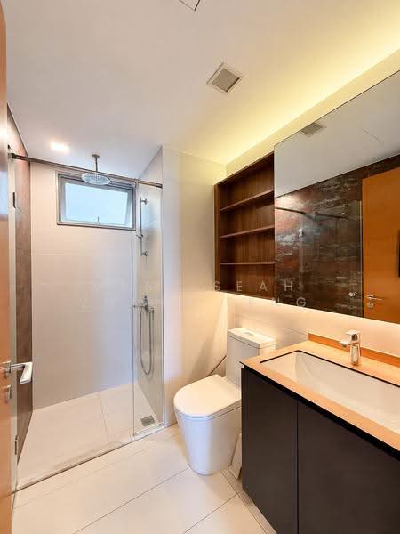Centro Residences, 59 Ang Mo Kio Avenue 8, Ang Mo Kio / Bishan / Thomson, 3 Bedrooms, 1,001 sqft, Condominium For Sale, by Gary Seah Zhang Feng, 500193796 - Bathroom - PropertyGuru.com.sg