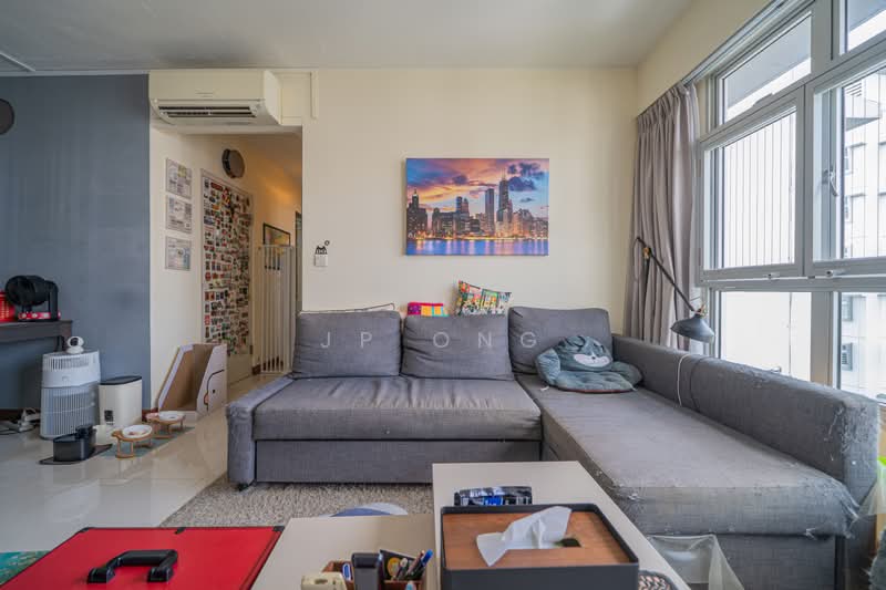 671B Edgefield Plains, 671B Edgefield Plains, 3 Bedrooms, 969 sqft, HDB Flat For Sale, by JP Ong, 500193797 - Living Room - PropertyGuru.com.sg