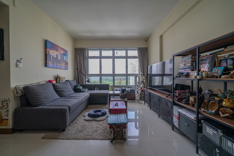671B Edgefield Plains, 671B Edgefield Plains, 3 Bedrooms, 969 sqft, HDB Flat For Sale, by JP Ong, 500193797 - Living Room - PropertyGuru.com.sg