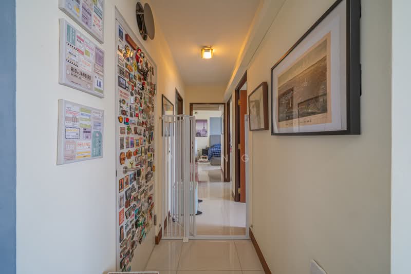 671B Edgefield Plains, 671B Edgefield Plains, 3 Bedrooms, 969 sqft, HDB Flat For Sale, by JP Ong, 500193797 - Corridor - PropertyGuru.com.sg