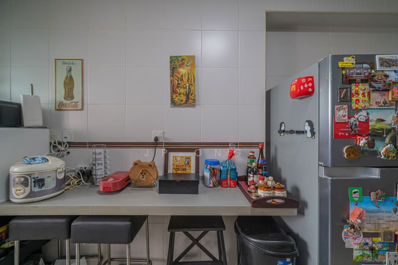 671B Edgefield Plains, 671B Edgefield Plains, 3 Bedrooms, 969 sqft, HDB Flat For Sale, by JP Ong, 500193797 - Kitchen - PropertyGuru.com.sg