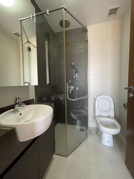 Jupiter 18, 18 Lorong 102 Changi, 1 Bedroom, 409 sqft, Condominium For Rent, by Ivan Sim, 500193800 - Bathroom - PropertyGuru.com.sg