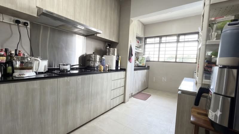 331 Sembawang Close, 331 Sembawang Close, 4 Bedrooms, 1,281 sqft, HDB Flat For Sale, by Ng Han Min, 500193803 - Kitchen - PropertyGuru.com.sg