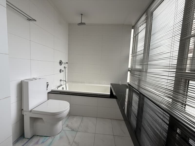 The Centris, 65 Jurong West Central 3, 3 Bedrooms, 1,238 sqft, Apartment For Rent, by Yen Neo L Y, 500193807 - Master Bathroom - PropertyGuru.com.sg