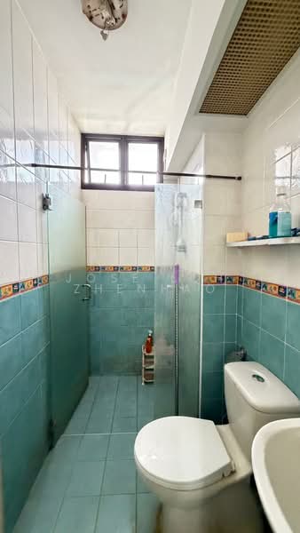 625 Senja Road, 625 Senja Road, 3 Bedrooms, 969 sqft, HDB Flat For Sale, by Jose Loh Zhenhao, 500193818 - Bathroom - PropertyGuru.com.sg