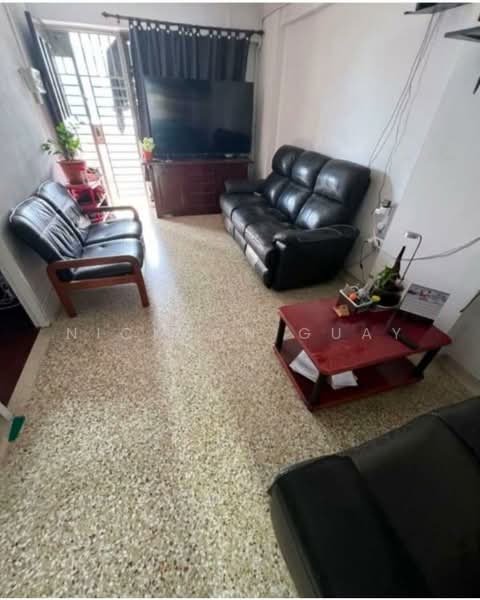 Bed spaces and Common Room Available 004, , Room Rental, 100 sqft, HDB Flat For Rent, by Nickson Guay, 500193821 - Living Room - PropertyGuru.com.sg