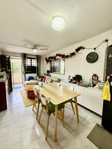 28 Hoy Fatt Road, 28 Hoy Fatt Road, 2 Bedrooms, 645 sqft, HDB Flat For Sale, by Champa Murjani, 500193825 - Living Room - PropertyGuru.com.sg