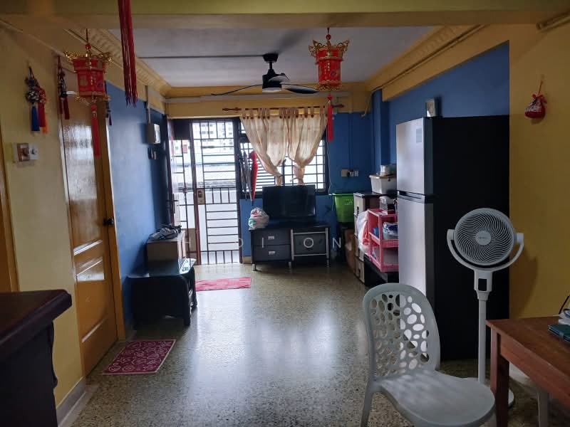 225 Lorong 8 Toa Payoh, 225 Lorong 8 Toa Payoh, 2 Bedrooms, 699 sqft, HDB Flat For Sale, by Hedi Ong, 500193829 - Living Room - PropertyGuru.com.sg