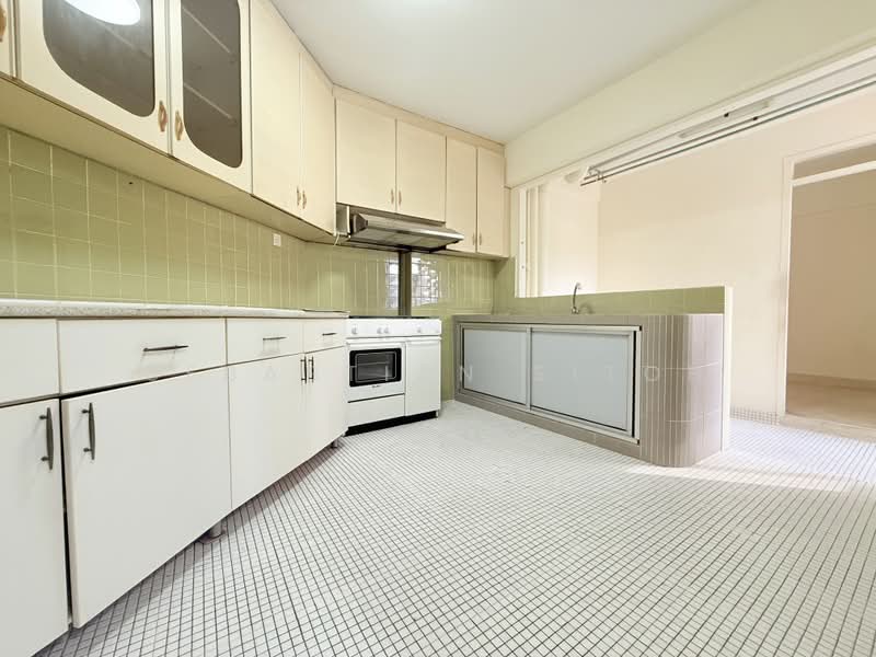 Laguna Park, 5000D Marine Parade Road, 3 Bedrooms, 1,453 sqft, Apartment For Sale, by Sebastian Sitoh, 500193830 - Kitchen - PropertyGuru.com.sg