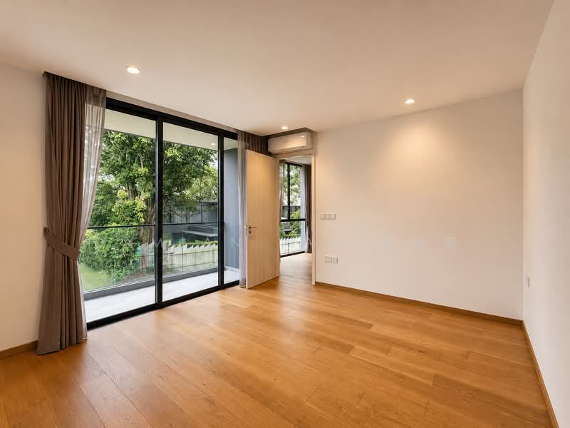 ⭐️1 KM OF MGS (PRIMARY) ⭐️LOWEST PSF BRAND NEW 2.5-STY W/ BASEMENT MODERN HOUSE @ HONG KONG PARK⭐️, Sian Tuan Avenue Hua Guan Wilmonar Yarwood Binjai Din Pang Bee San Stone Jalan Jambu Ayer Mawar Batu Kampong Chantek Swiss Club Holland Greenleaf Fir Redwood Maple Cypress Oak Cherry Lily Lasia Lemon Lotus Lantana Garlick Sixth Namly Lim Tai See Haji, 7 Bedrooms, 11,563 sqft, Detached House For Sale, by Damian Tan 陈係赈, 500193836 - Bedroom - PropertyGuru.com.sg