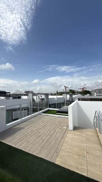 Cabana, 81 Sunrise Terrace, 5 Bedrooms, 2,917 sqft, Cluster House For Sale, by Eric Yam, 500193838 - Roof - PropertyGuru.com.sg