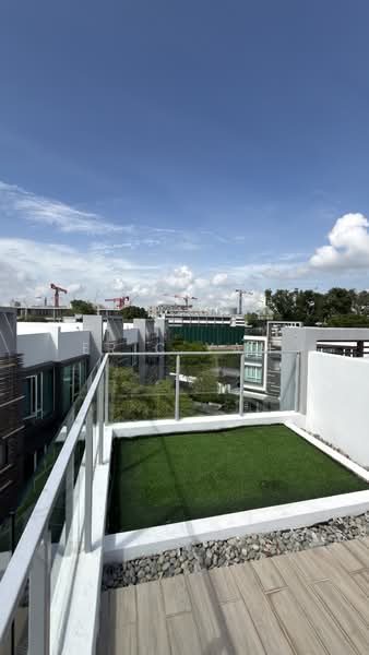 Cabana, 81 Sunrise Terrace, 5 Bedrooms, 2,917 sqft, Cluster House For Sale, by Eric Yam, 500193838 - Exterior - PropertyGuru.com.sg