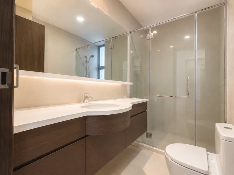 Nassim Regency, 37 Nassim Road, 3 Bedrooms, 2,056 sqft, Apartment For Rent, by Cleon Tay, 500193842 - Bathroom - PropertyGuru.com.sg