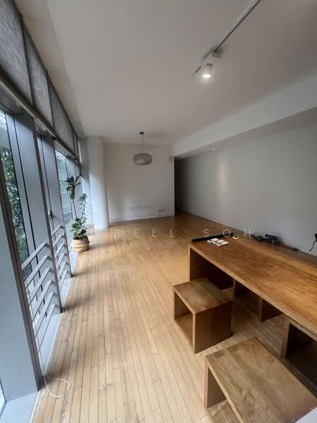 The Arris, 28 Yan Kit Road, 2 Bedrooms, 980 sqft, Apartment For Rent, by Terrell Soh, 500193844 - Living Room - PropertyGuru.com.sg