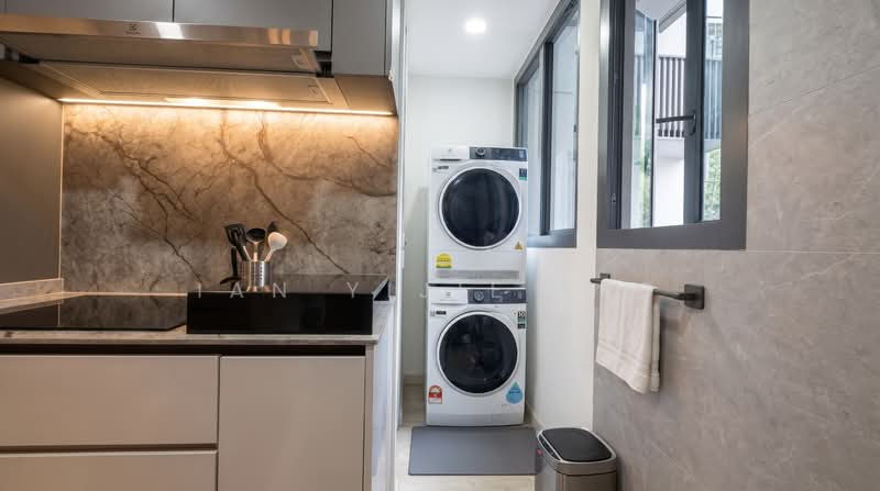Parc Clematis, 8C Jalan Lempeng, 3 Bedrooms, 1,044 sqft, Condominium For Sale, by Ian Yijie Teo, 500193846 - Kitchen - PropertyGuru.com.sg