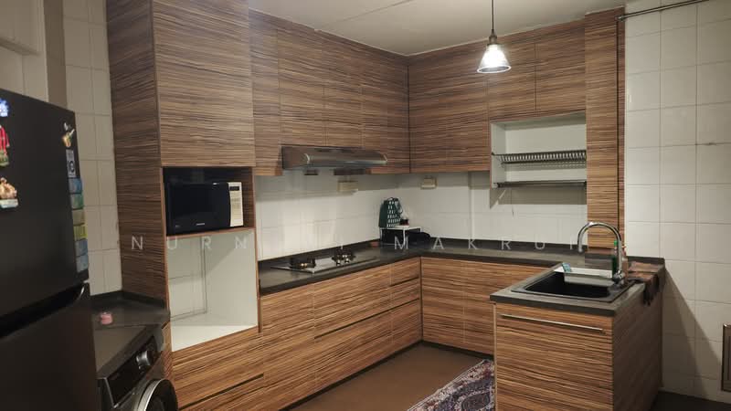 430 Jurong West Avenue 1, 430 Jurong West Avenue 1, 3 Bedrooms, 1,119 sqft, HDB Flat For Rent, by Nurnavi Makruf, 500193848 - Kitchen - PropertyGuru.com.sg