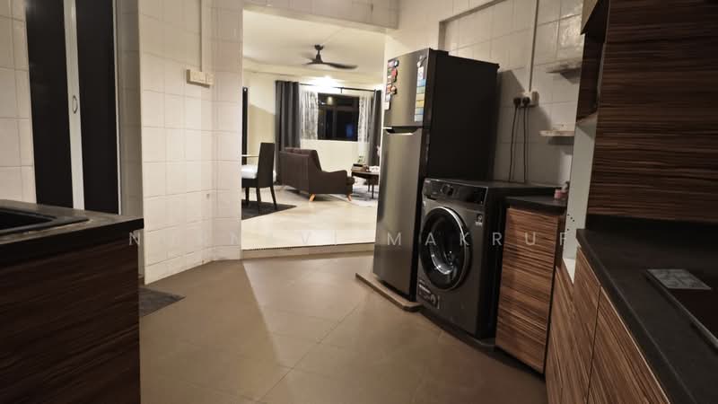 430 Jurong West Avenue 1, 430 Jurong West Avenue 1, 3 Bedrooms, 1,119 sqft, HDB Flat For Rent, by Nurnavi Makruf, 500193848 - Kitchen - PropertyGuru.com.sg