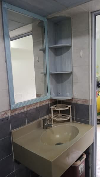 299A Compassvale Street, 299A Compassvale Street, Room Rental, 200 sqft, HDB Flat For Rent, by Justin Ng, 500193849 - Bathroom - PropertyGuru.com.sg