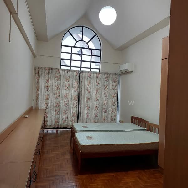 E7 Lodge, 66 Lorong Melayu, 3 Bedrooms, 1,367 sqft, Apartment For Rent, by Loh Yeow Meng, 500193851 - Bedroom - PropertyGuru.com.sg