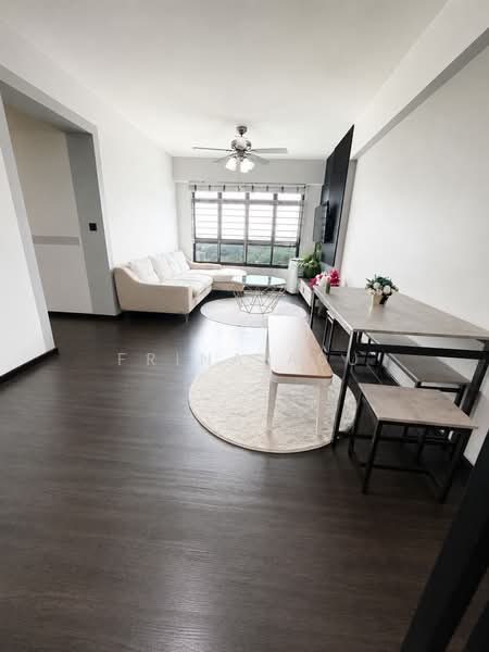 635B Senja Road, 635B Senja Road, 3 Bedrooms, 990 sqft, HDB Flat For Sale, by Frina Abu, 500193852 - Living Room - PropertyGuru.com.sg