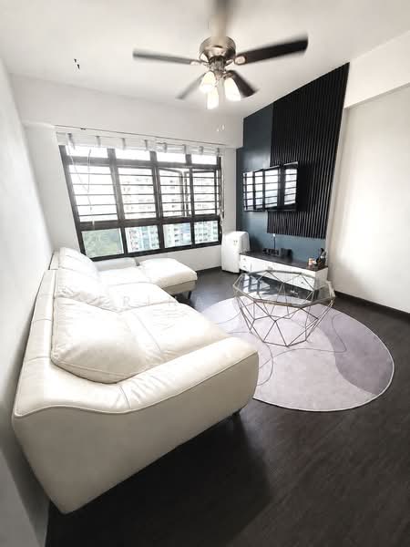 635B Senja Road, 635B Senja Road, 3 Bedrooms, 990 sqft, HDB Flat For Sale, by Frina Abu, 500193852 - Living Room - PropertyGuru.com.sg