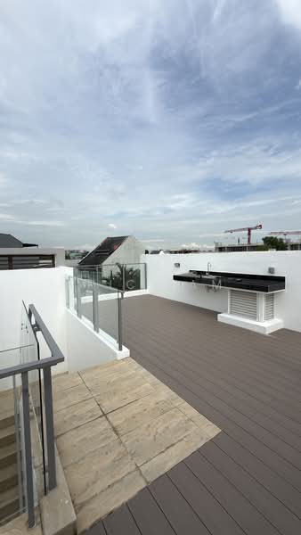 Cabana, 81 Sunrise Terrace, 5 Bedrooms, 2,917 sqft, Cluster House For Sale, by Eric Yam, 500193854 - Exterior - PropertyGuru.com.sg