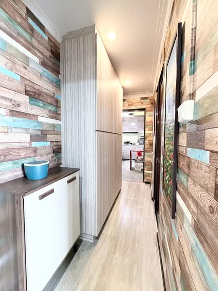 832 Jurong West Street 81, 832 Jurong West Street 81, 2 Bedrooms, 1,367 sqft, HDB Flat For Sale, by Nona Kirana, 500193862 - Corridor - PropertyGuru.com.sg