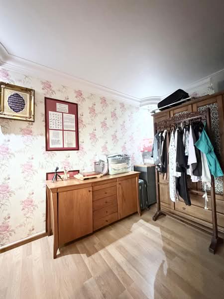 832 Jurong West Street 81, 832 Jurong West Street 81, 2 Bedrooms, 1,367 sqft, HDB Flat For Sale, by Nona Kirana, 500193862 - Bedroom - PropertyGuru.com.sg